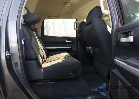 2014 Toyota Tundra Sr5 5.7L V8 z USA, uszkodzony, nr VIN 5TFDY5F1XEX368305